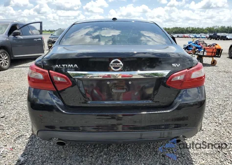 2018 Nissan Altima 2.5 z USA, uszkodzony, nr VIN 1N4AL3AP8JC123768